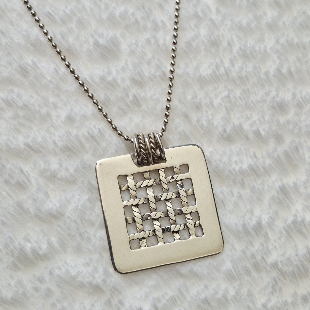 925 Vintage Sterling Silver Woven Square Pendant - Picture 2 of 7